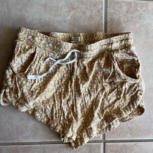 Billabong Mustard Yellow Printed Women’s Shorts